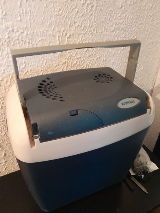 Електрическа хладилна чанта MOBICOOL