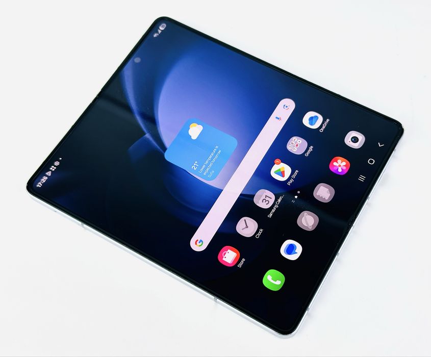 Samsung Galaxy Z Fold 5 5G 256GB 12RAM Icy Blue Перфектен! Гаранция!