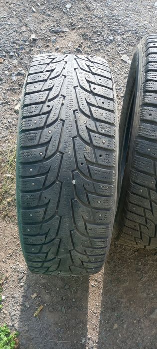 Шины шипованые б/у