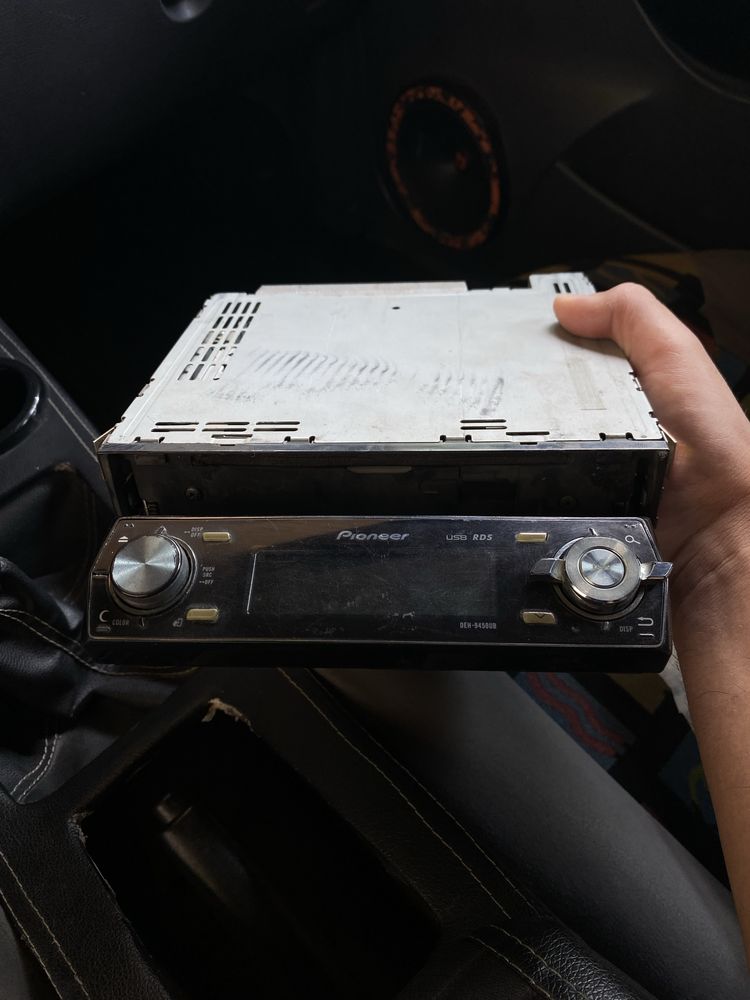 Pioneer magitafon va uslitel