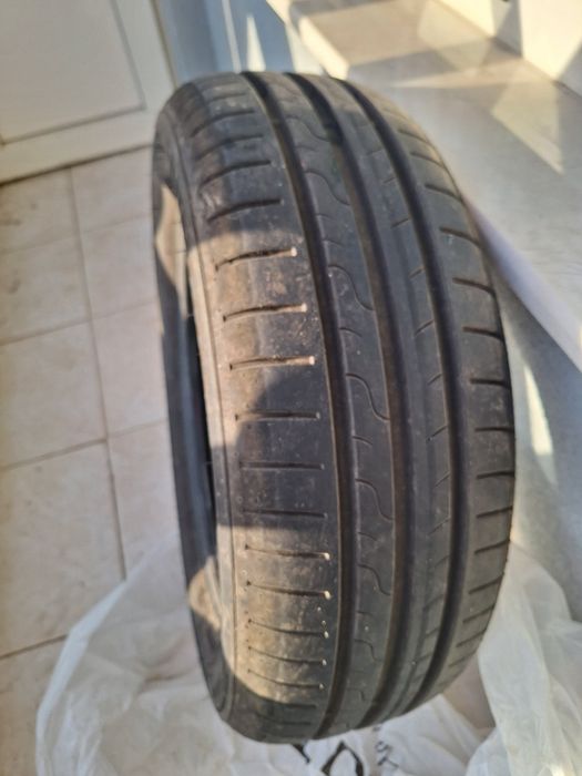 Летни гуми Dunlop SP Sport 185/60 R15.