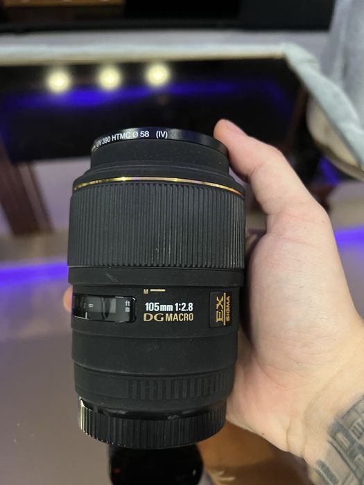 Obiectiv Sigma 105 mm, 1:2.8 DG macro