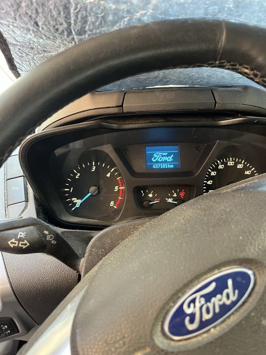 Ford tranzit custom