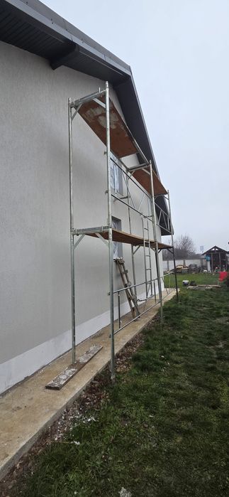 Vând schela plus panouri