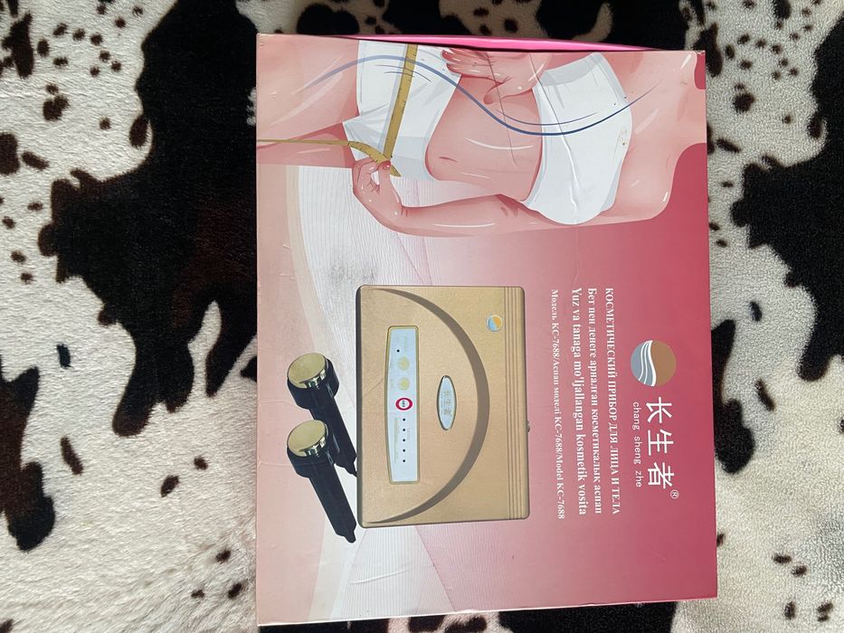 Аппарат для ухода за лицом и телом, а также косметических процедур