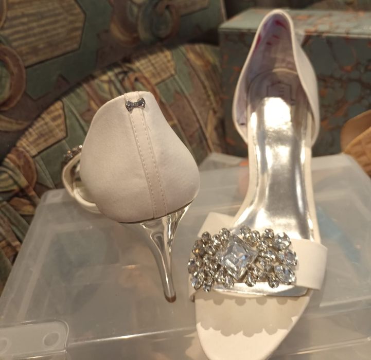 Sandale Ted Baker London noi