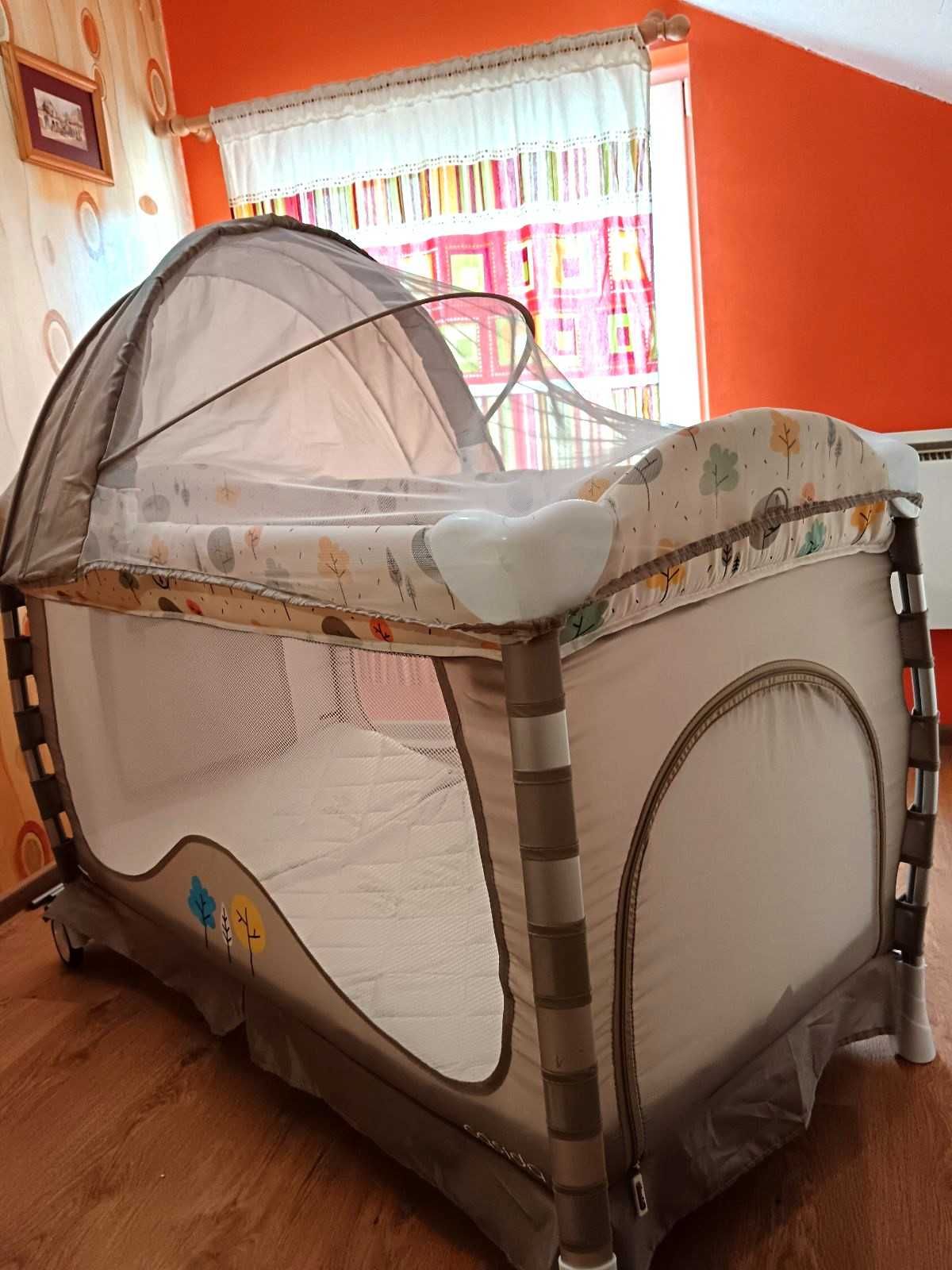Бебешка  кошара люлка Chipolino Cаsida + матрак + спално бельо.