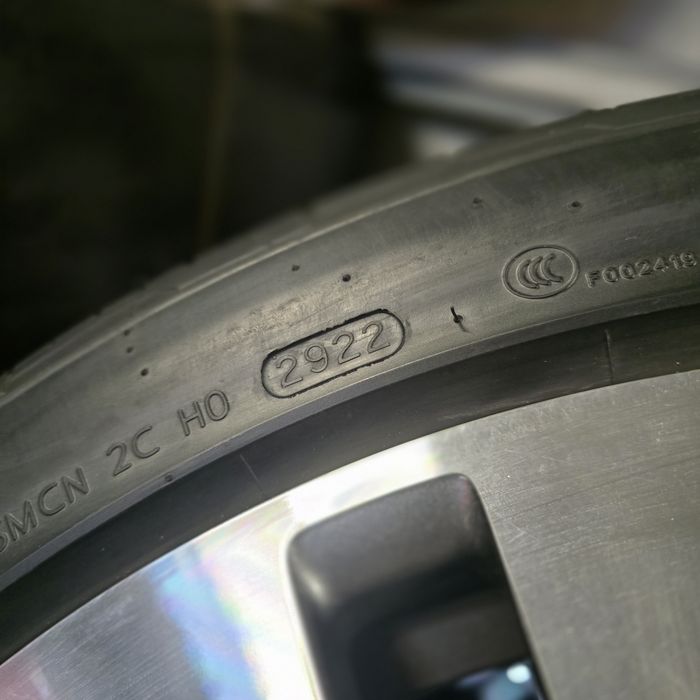 Оригинални джанти Ауди кю8 кю7 Q8 Q7 гуми 285 40 22