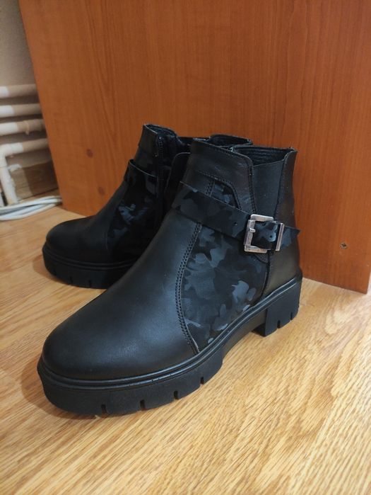 De vânzare cizmulițe de damă piele naturala