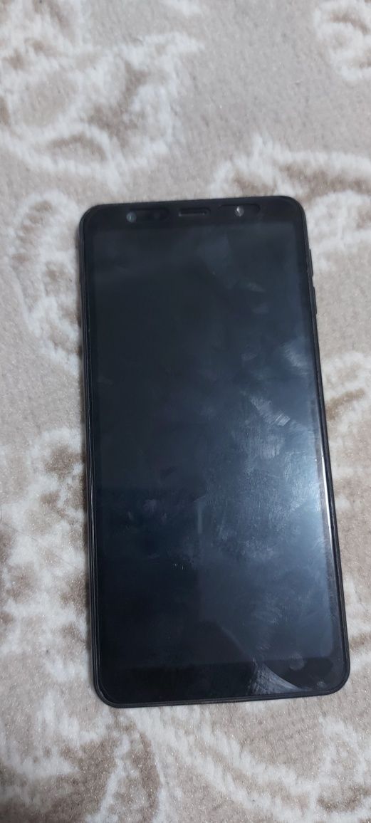 Samsung A.7  64 pamyat