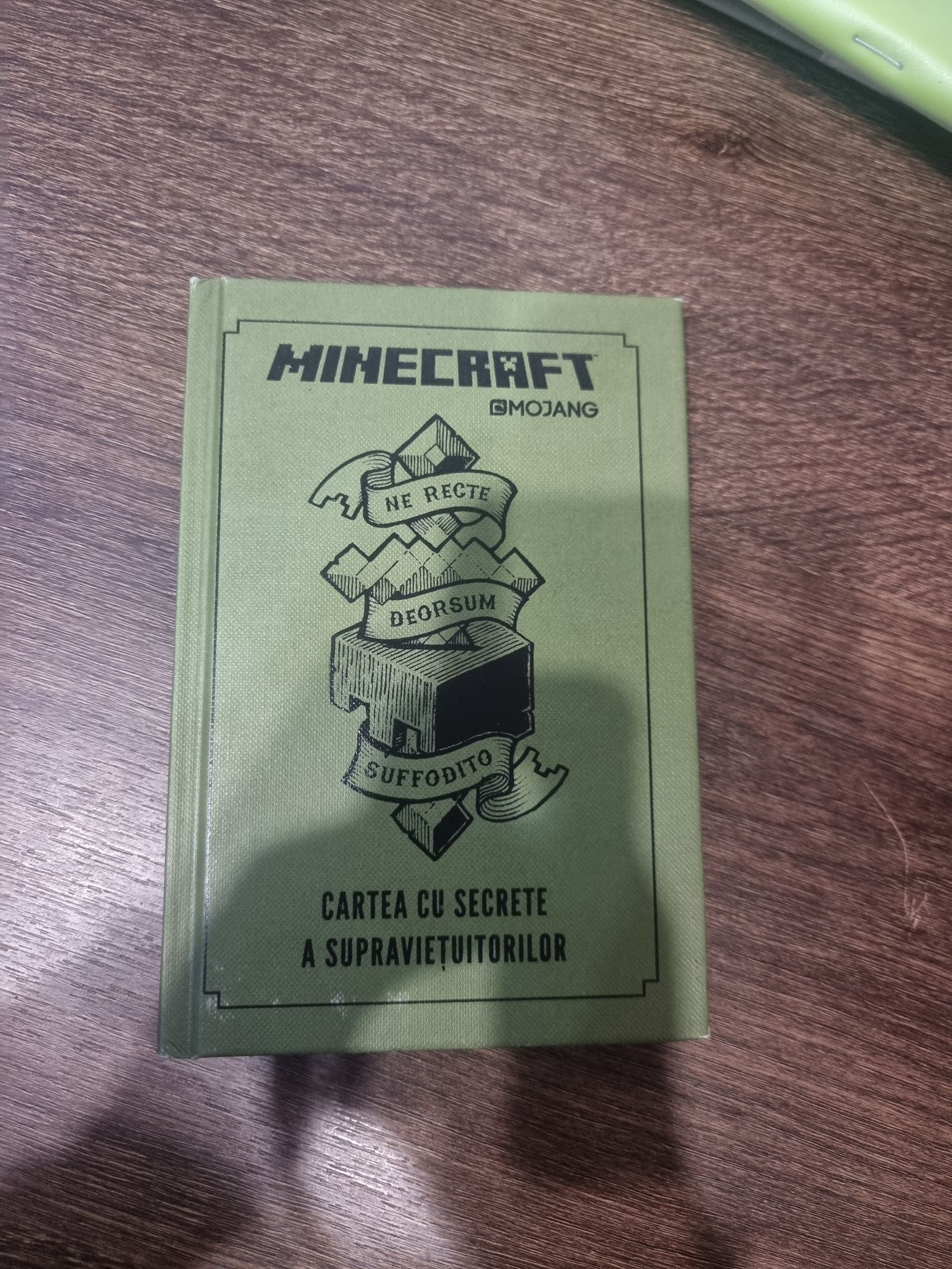Carte minecraft ediția: secrete ale supravietuitorilor