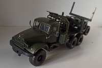 Macheta KrAZ 255L camion transport busteni - MCG / Nash Avtoprom 1/43