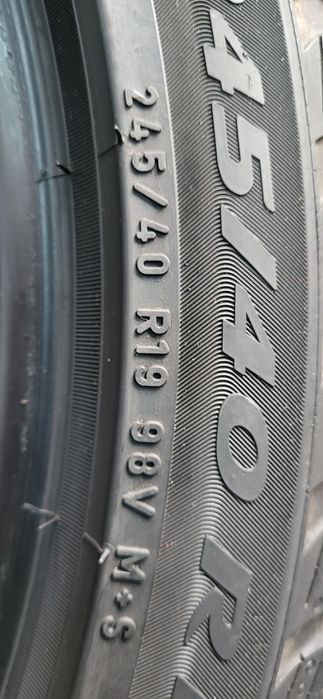 2 anvelope 245 40 19 pirelli de iarna runflat 2022