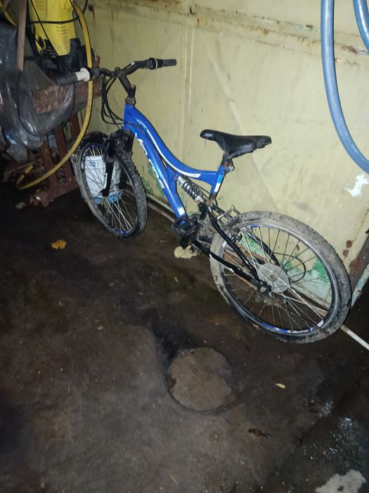 Bicicleta na mai fost unblata  cu ia