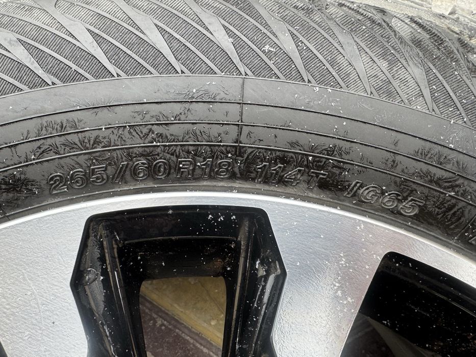 Диск с шинами 18