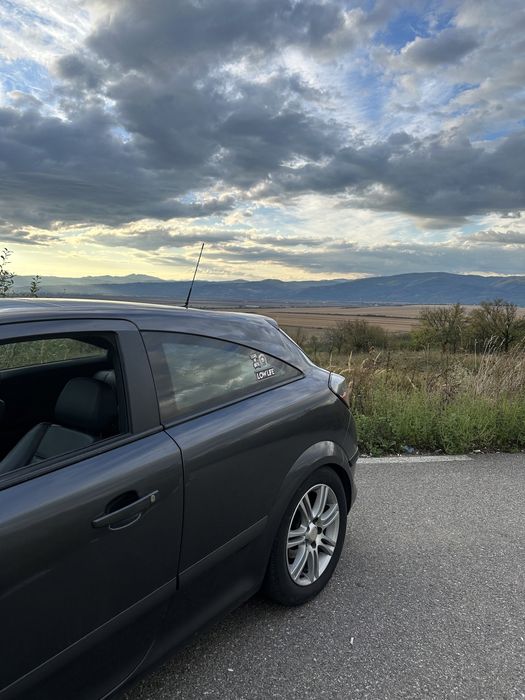 2009 Opel Astra H GTC Panoramic