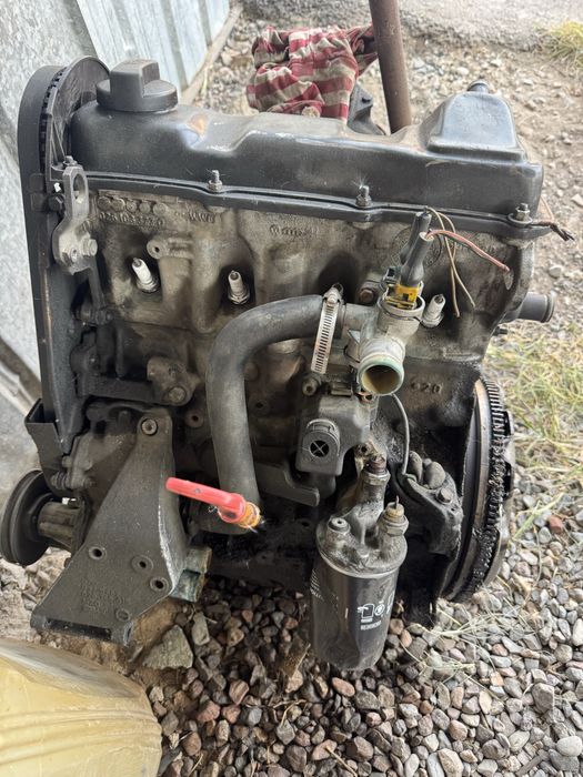 Продам Матор 1,8 Пассат B-3