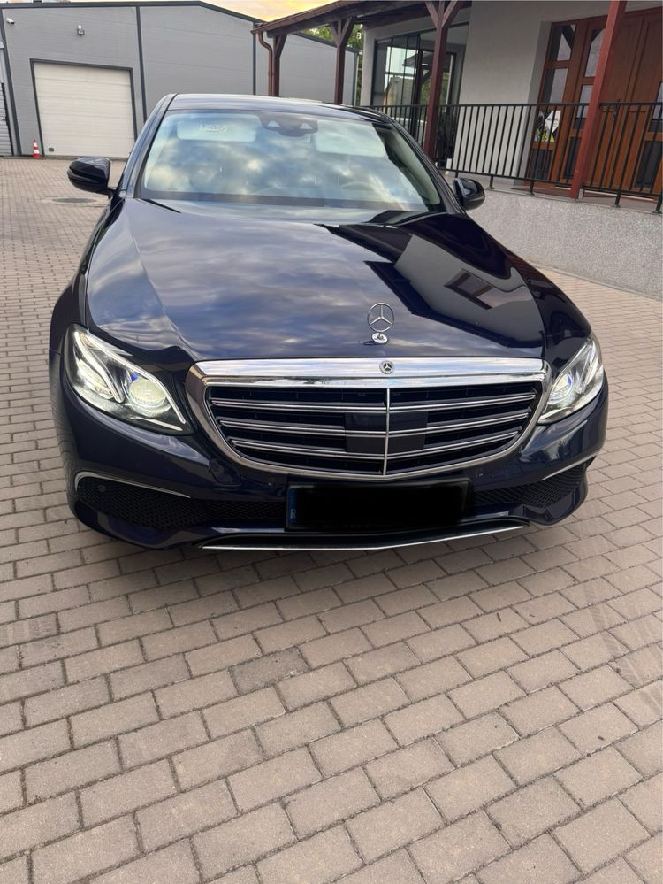 Vand Mercedes-Benz E 220 model EXCLUSIVE