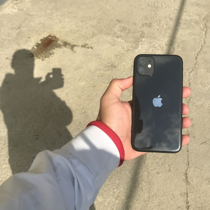 Iphone 11      .
