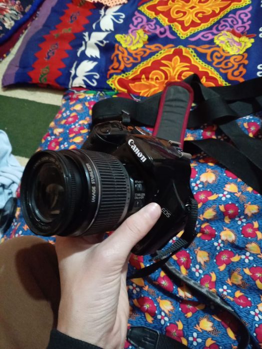 Canon почти новый