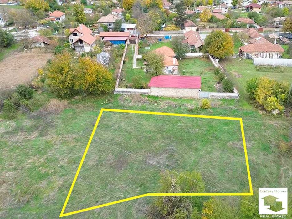 120388 Два съседни парцела в регулация в с. Първомайци, В. Търново