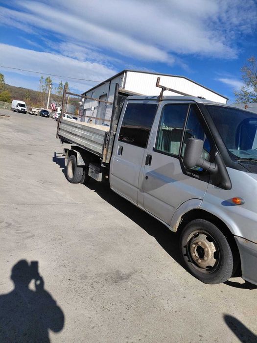 Ford Tansit 2.4L 6 locuri basculabila