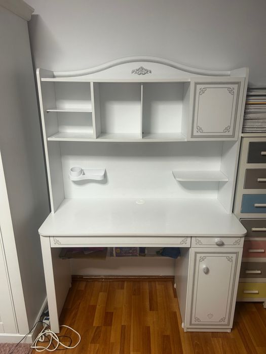 birou alb pentru fete
