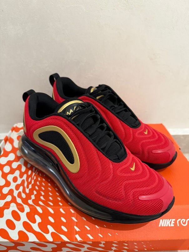 Дамски боти Bianki и два чифта маратонки Nike