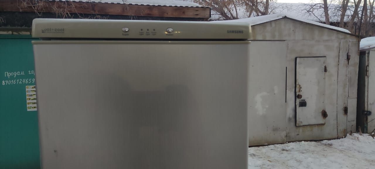 Холодильник Samsung no Frost 180 см