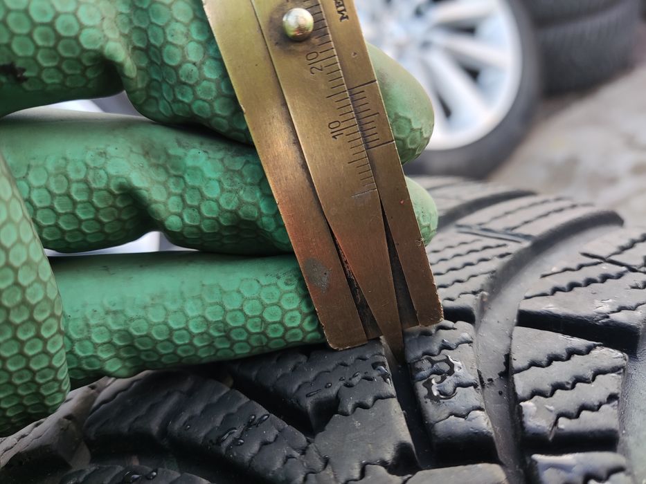 205/55/16 Good Year Ultra Grip 9+