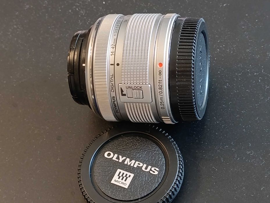 OLYMPUS M.Zuiko Digital 14-42mm f/3.5-5.6 II R MSC