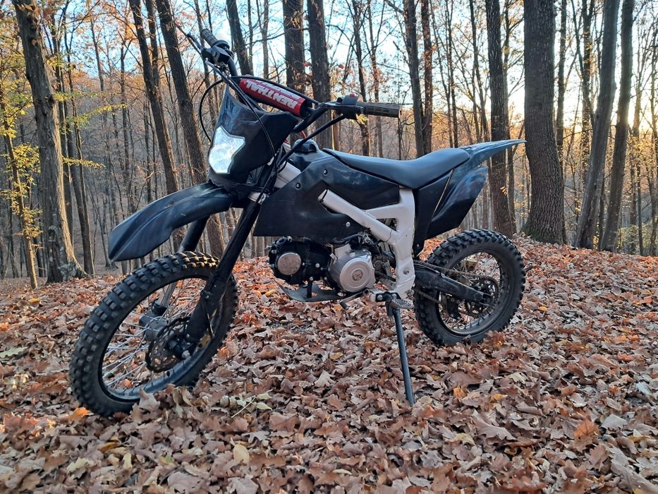 Vand cross 125cc aproape nou,cititi descrierea