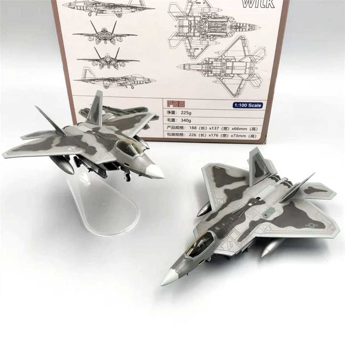 Macheta avion metalica Lockheed Martin F-22 Raptor USA 1:100 19cm