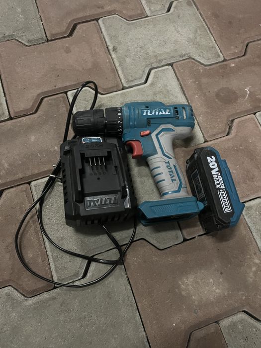 Vand filetanta total cu acumulator si incarcator