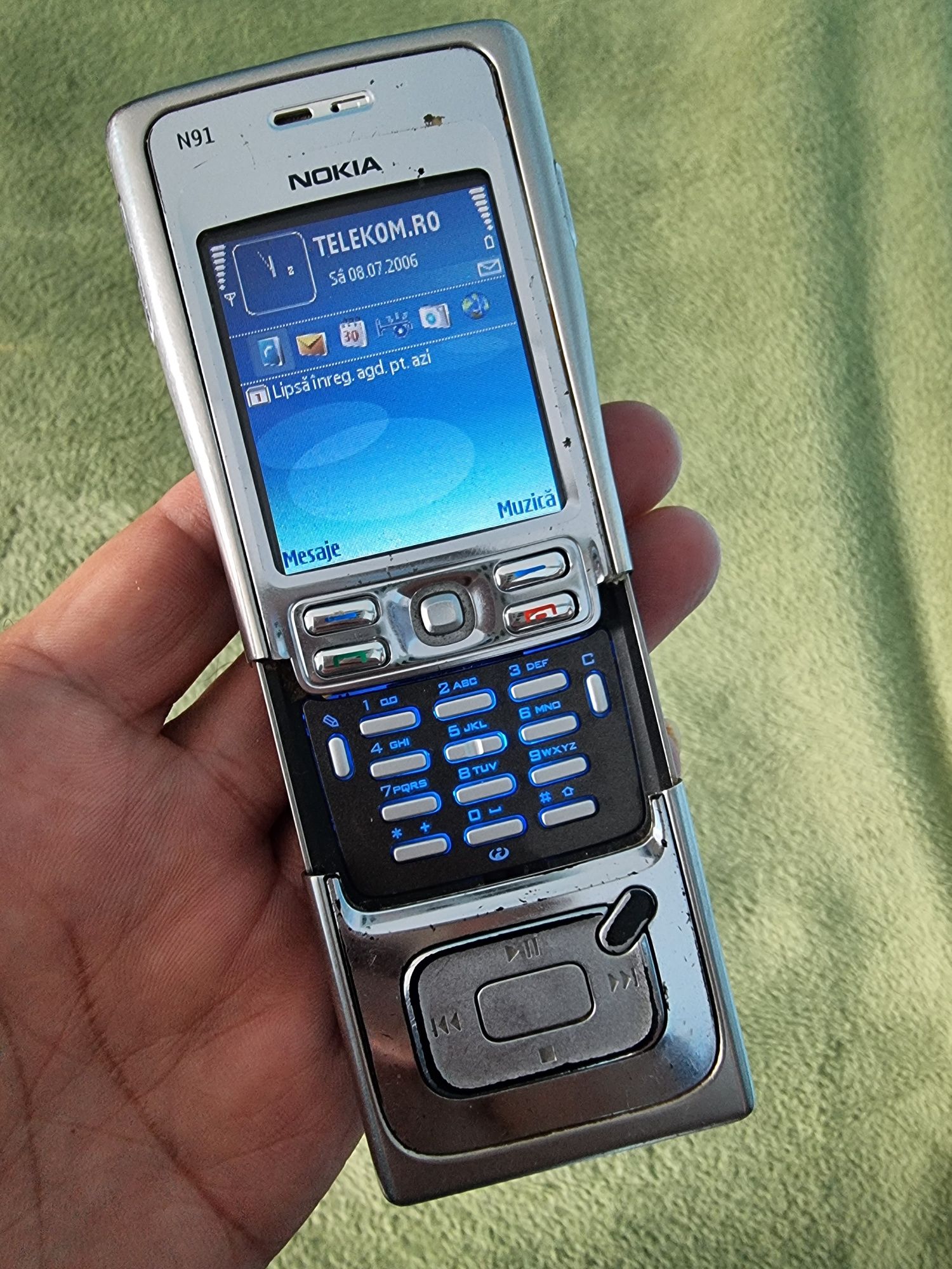 Vând Nokia N91 Silver