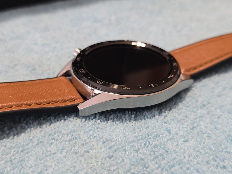 Huawei watch GT .