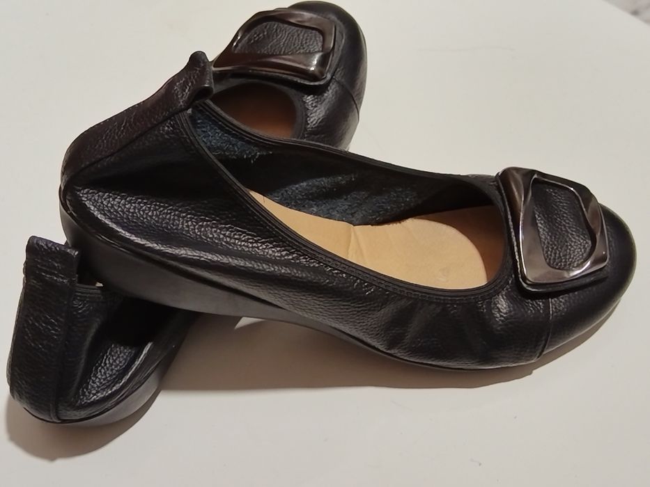 Дамски обувки, нови и носени малко