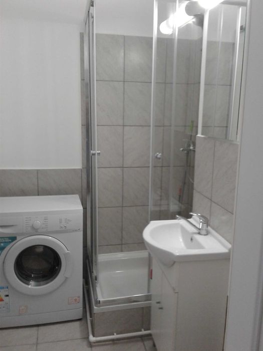 Inchiriez garsoniera Astra