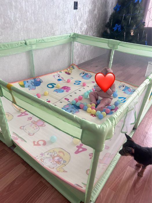 Продам большой детский манеж