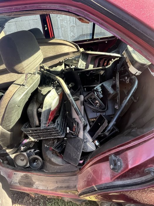 Е36ци на части седан и компакт