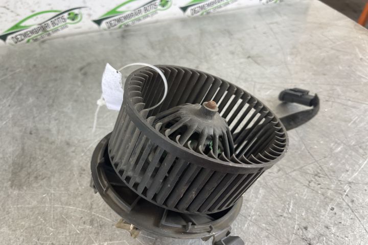 Ventilator aeroterma habitaclu N101957E Dacia Logan prima generatie