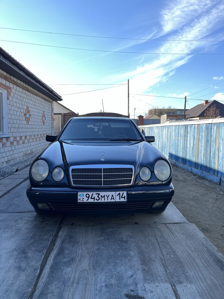 Продам мерседес w210