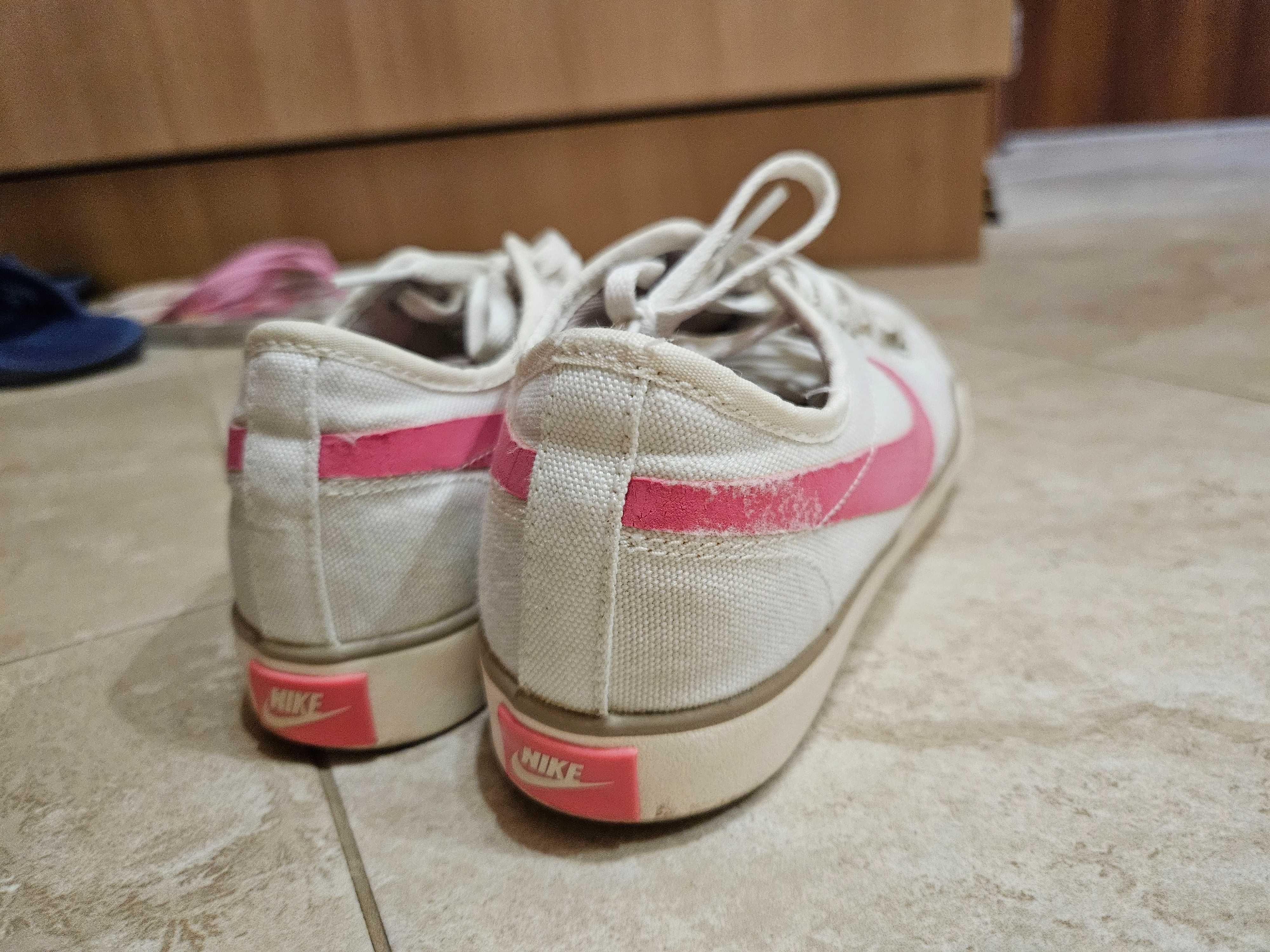 Nike маратонки от плат