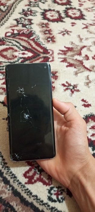 Samsung s 10 oldgonla tel qlila