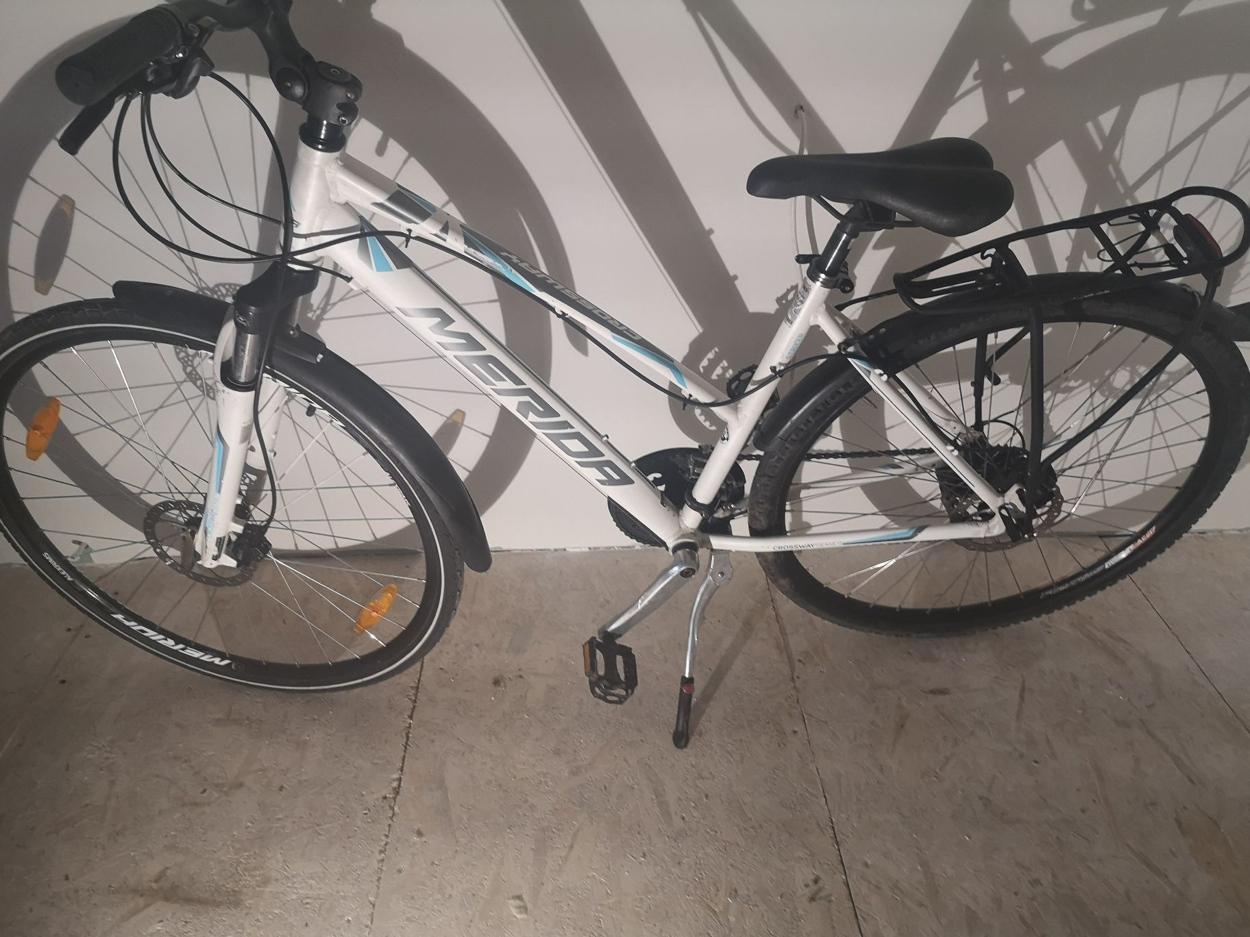 bicicleta velocity 28