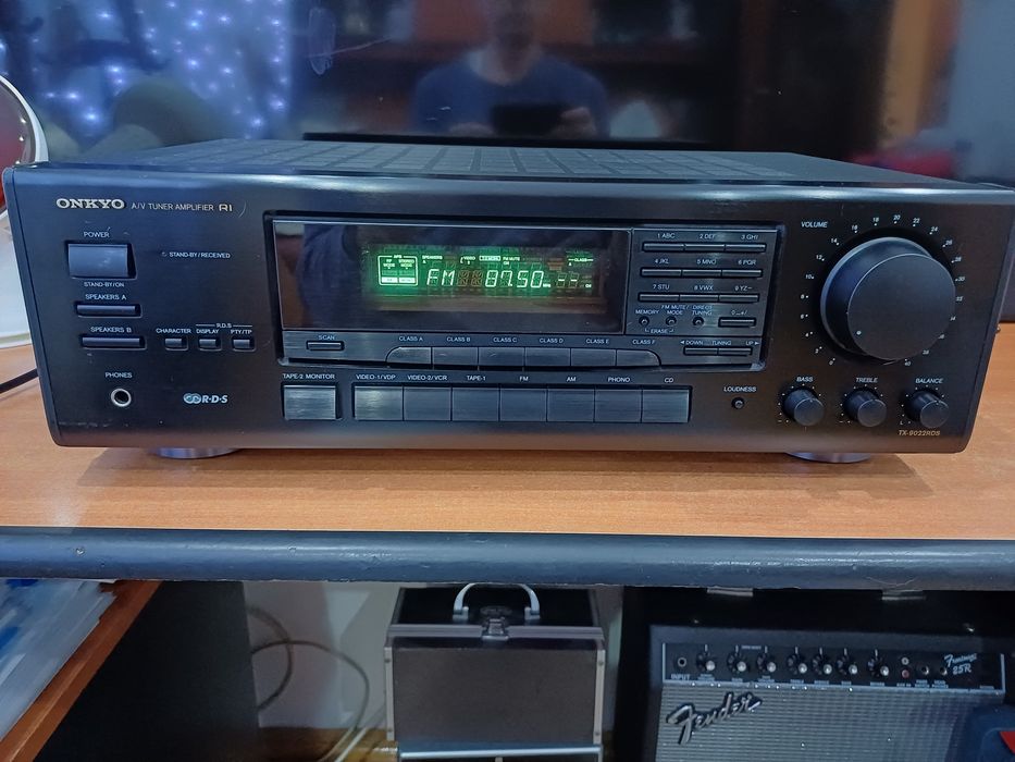 ONKYO tuner amplifier RI