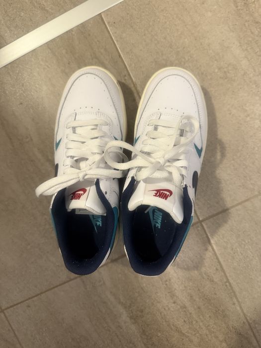 Маратонки Nike  номер 37.5