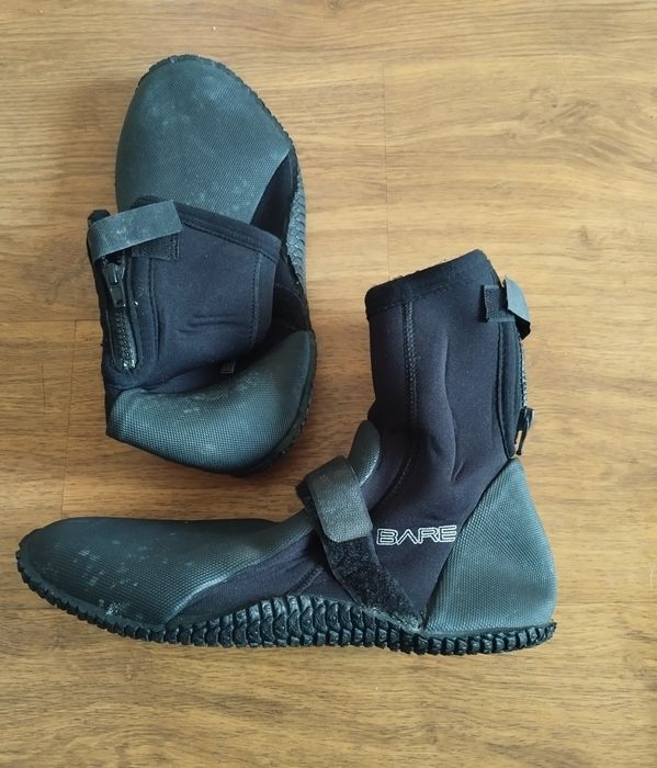 Продавам неопрен Camaro и екстри към него