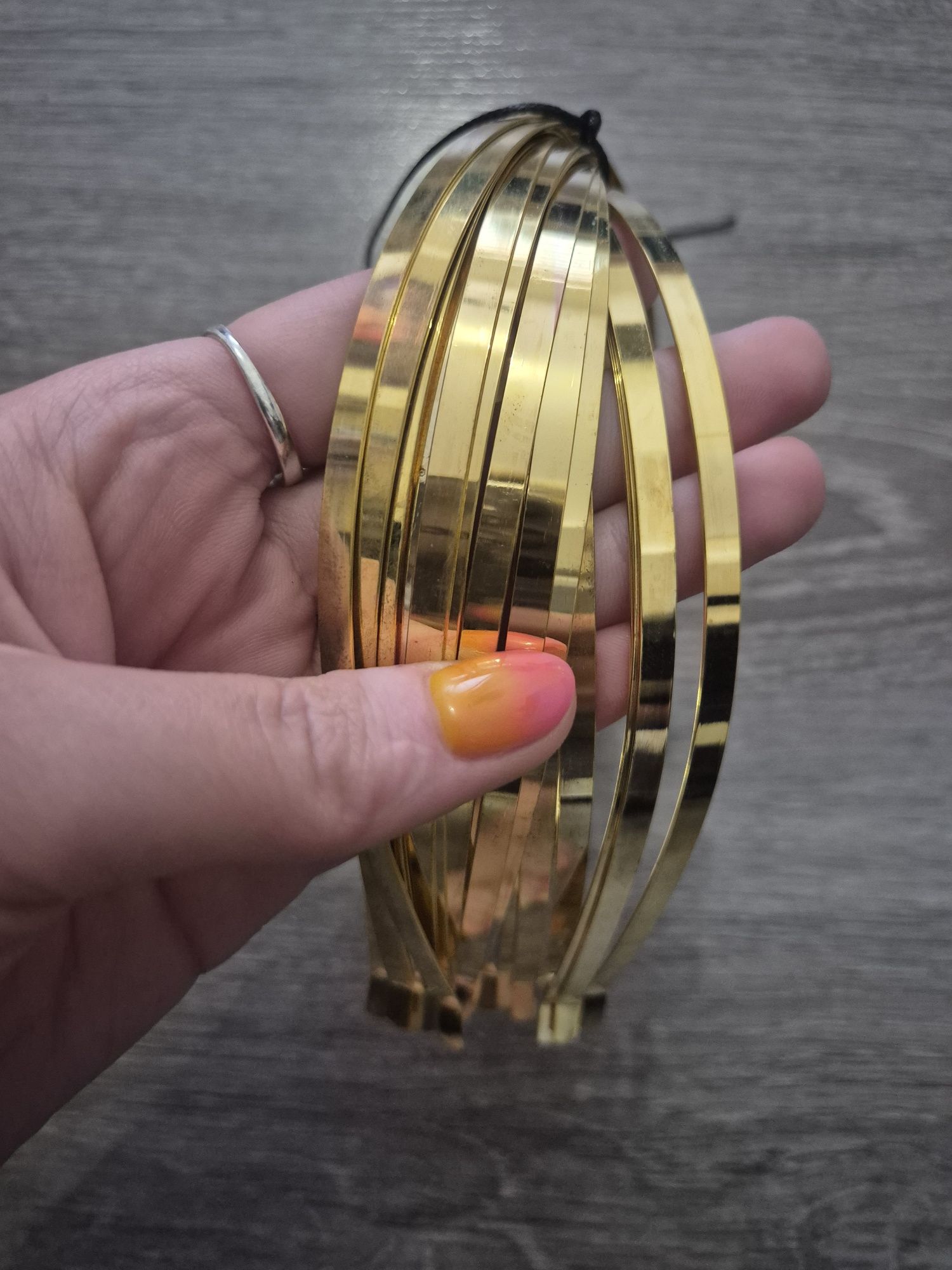 Продавам метални основи за диадеми 22 бр.