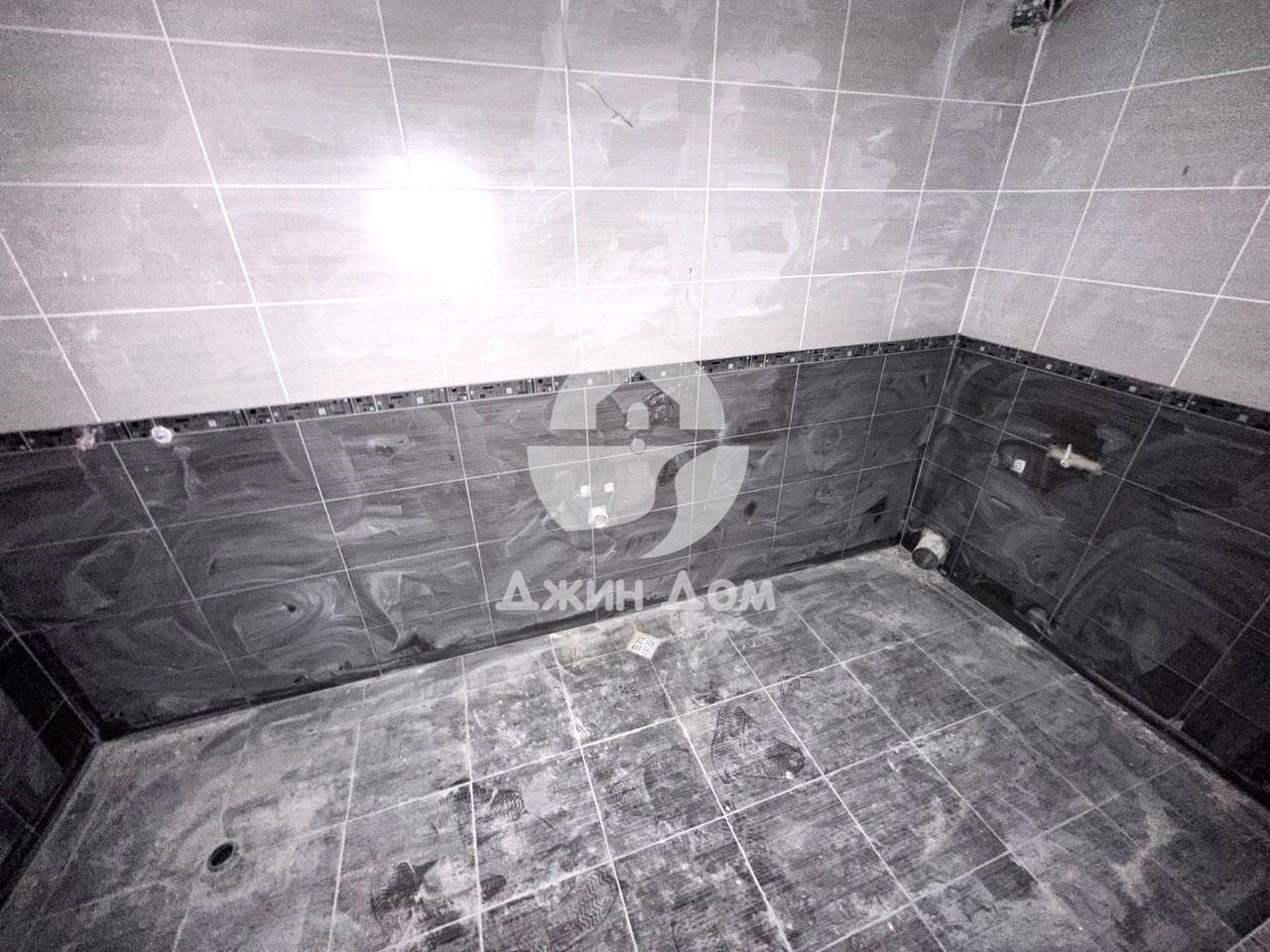 Тристаен апартамент в жилищна сграда с гледка море, гр. Свети Влас